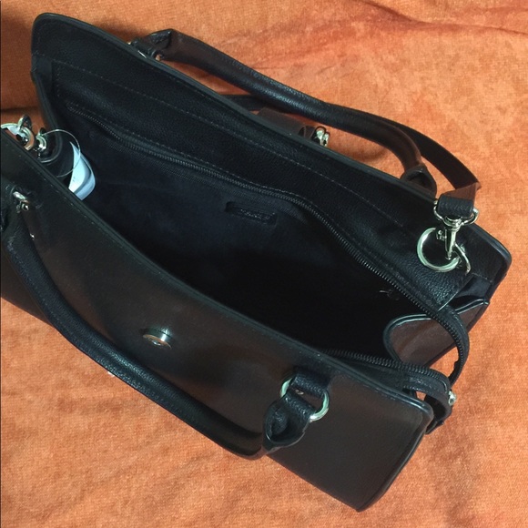 Black versatile hand carry / should hangbag - Picture 2 of 6